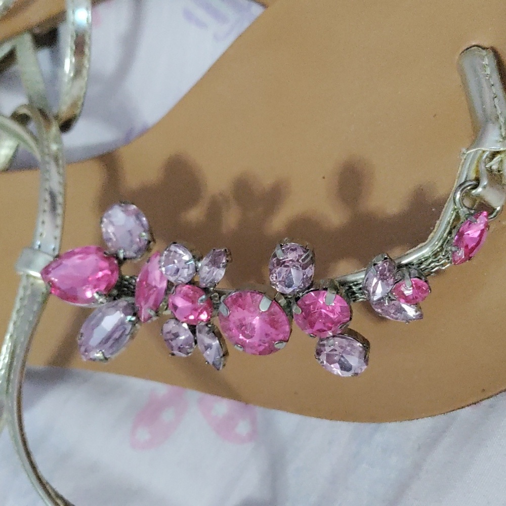Guess Sandals - Picture 2 of 4